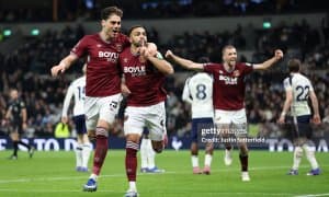 АПЛ. Лондон дербисида "Вест Хэм" сўнгги дақиқаларда ғалабани илиб кетди