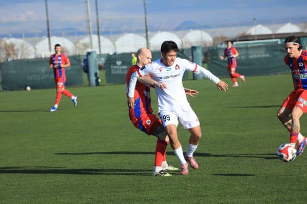 "Мослашиш мен ўйлагандек қийин бўлмади" - Осиё чемпионининг "Андижон"га ўтиши, асосий мақсади ва илк таассуротлари