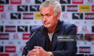 Моуриньо: "Мени ўз сериалингизга тортишни бас қилинг