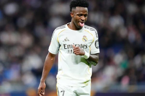 Винисиус “Реал”дан кетмоқчи: Мен ўзимни кераксиз ҳис қилган жойда ўйнамайман!