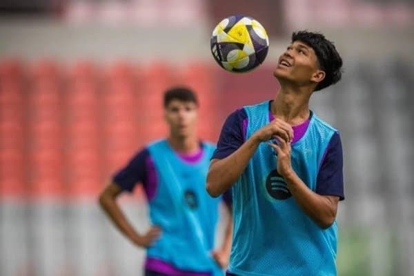 Суперклуб “Барса” қадрламаган юлдузчани олиб кетади