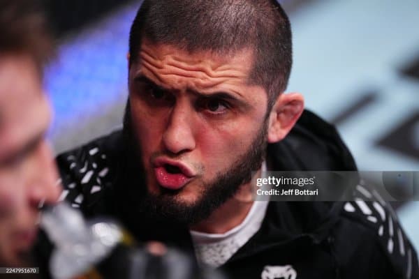 Ислом Махачев: "Майкл Моралесни бўғиб ўлдириш керак"