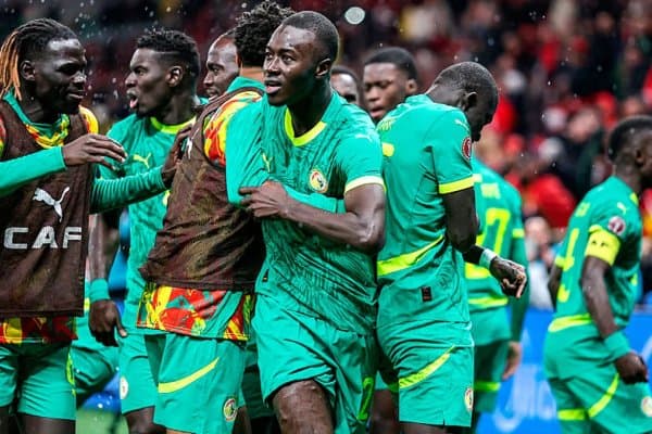 АПЛнинг олти ўйинчисини Африкада чемпион бўлди