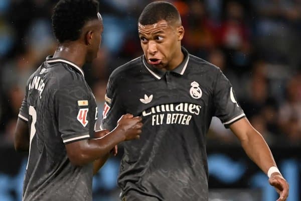 Мбаппе Винисиусни ёнини олди