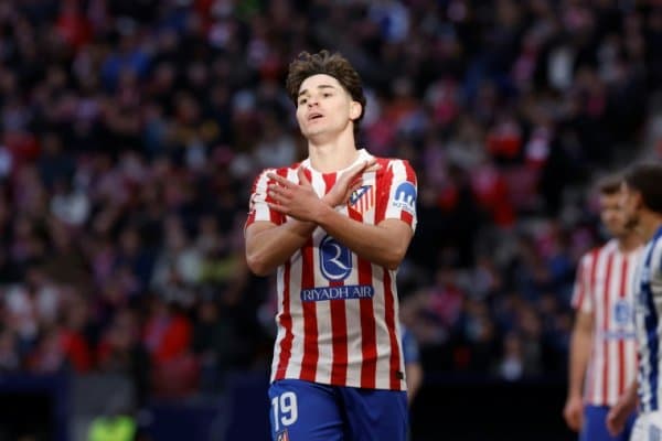 "Барселона", ПСЖ ва "Челси" топ-ҳужумчи учун курашишади