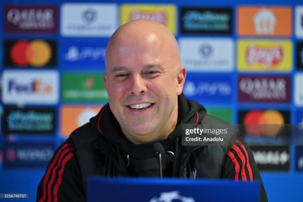 Арне Слот: "Мен Иан Рашни майдонга тушира олмайман"