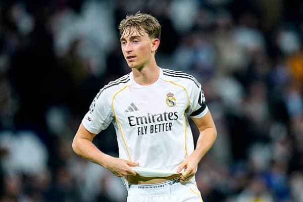 Хаусен: "Совринлар ютишни жуда истайман — бу орзуларим рўёби бўлади"