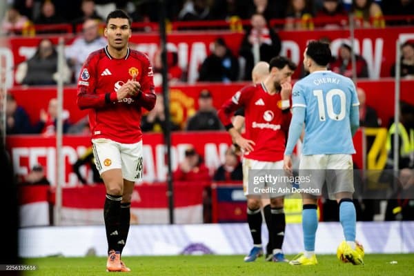 "Манчестер Юнайтед"ни бразилиялик футболчи тарк этади