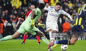 ЕЛ. "Астон Вилла" сафарда "Фенербахче"ни енган бўлса, ПАОК "Бетис"дан устун келди