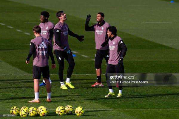 “Реал”нинг “Вильярреал”га қарши учрашув учун кенгайтирилган таркиби маълум