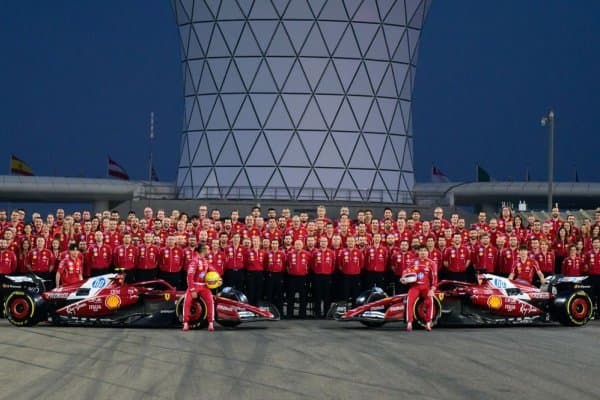 Формула-1. "Феррари" янги болидини намойиш қилди