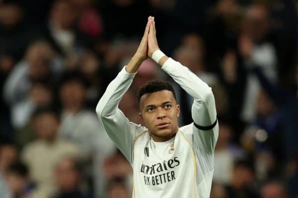 Мбаппе афсонавий Роналдодан ўзиб кетди