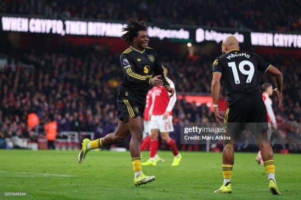 МЮ футболчиси узоқ муддатга сафдан чиқди