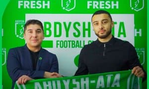 "Кристал Пэлас" тарбиялувчиси бўлган ўзбекистонлик футболчи Қирғизистон клуби билан шартнома имзолади