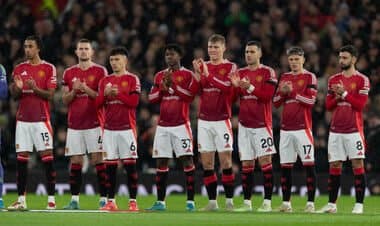 Манчестерликлар тўртта зўр ўйинчини нишонга олди