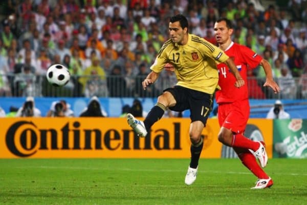 Испаниялик юлдуз 45 ёшида футбол майдонларида жавлон урмоқда