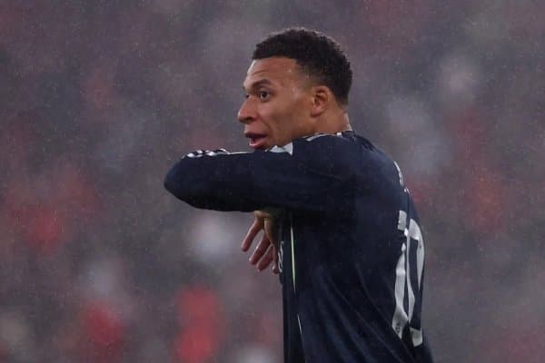 Мбаппе Роналдунинг рекордини уриб қўйди