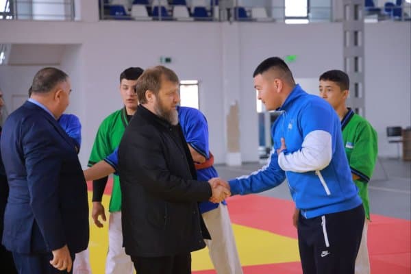 Сирдарёда белбоғли кураш бўйича Осиё чемпионати ўтказилди 