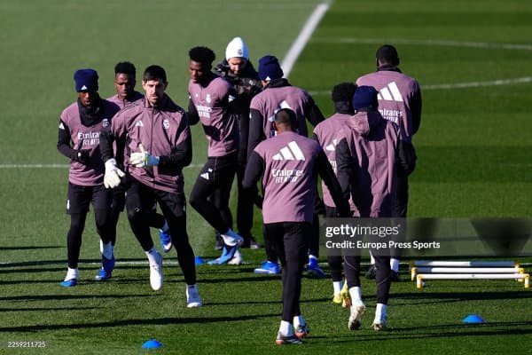 “Реал Мадрид”нинг “Райо Вальекано”га қарши учрашув учун кенгайтирилган таркиби маълум