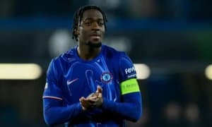 Суперклуб ўйнатмаган футболчи бошқа машҳур клубни танлади