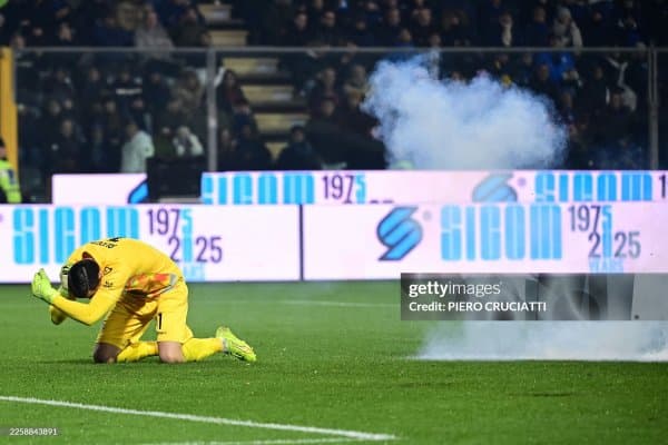 А Серия ўйини вақтида "Интер" мухлиси уч бармоғидан айрилди