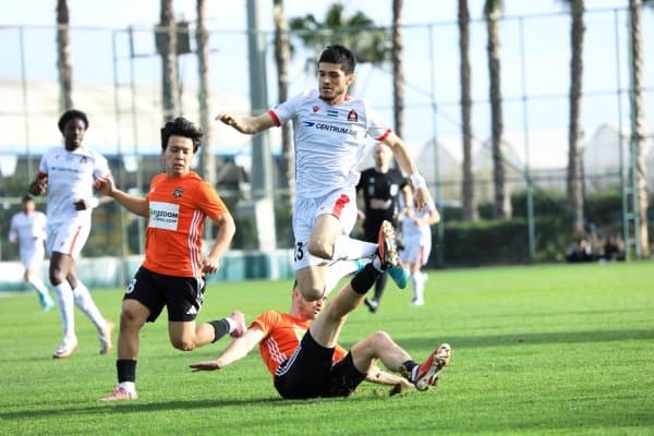 "Андижон"нинг "Шахтёр"га қарши ўйини 54-дақиқада тўхтатилди, сабаби эса...