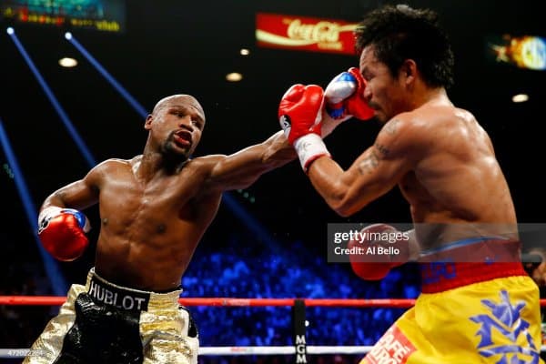 Флойд Майвезер кикбоксчи билан жанг қилади