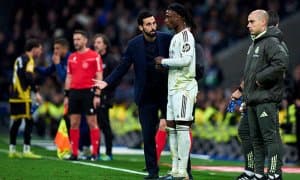 "Реал" раҳбарияти айрим футболчиларнинг ўз позицияларида ўйнамаётганидан норози