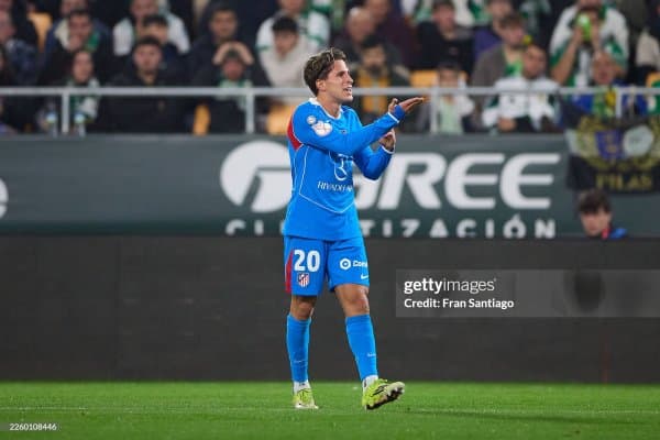 Симеоненинг ўғли нега отасининг фамилиясидан воз кечганини айтди