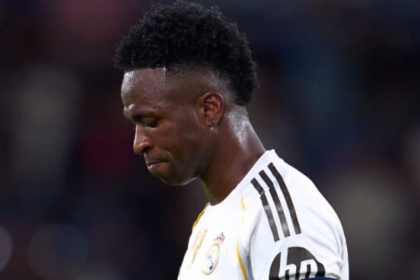 Бразилия терма жамоаси собиқ футболчиси: “Винисиус ўртамиёна футболчи”