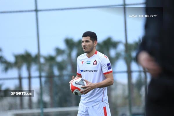 Махмуд Махамаджонов: "Андижон"га совринларни ютиш учун келдим"