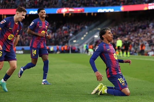 "Барселона" уй ўйинларида очко йўқотмаган ягона жамоа бўлиб турибди