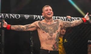 Чехиядаги турнирда ММА жангчиси рақибининг қулоғини тишлаб олди