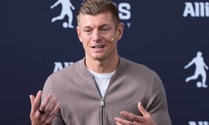 Кроос: "Роналдуга етарлича ҳурмат кўрсатишмаяпти"