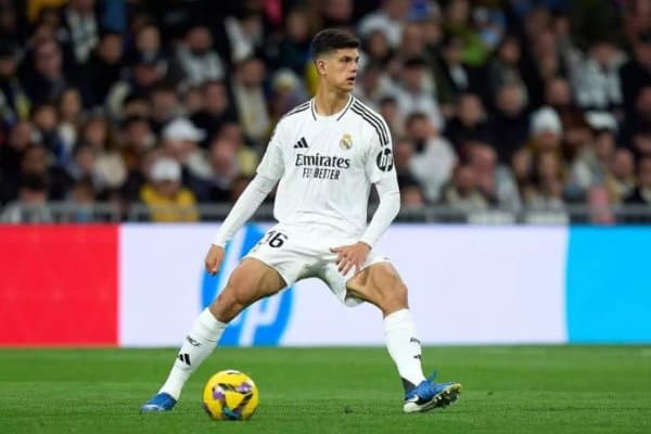 Ғалати савдо: “Реал” 3 миллионга сотган футболчисини олти баравар қимматига қайтаради