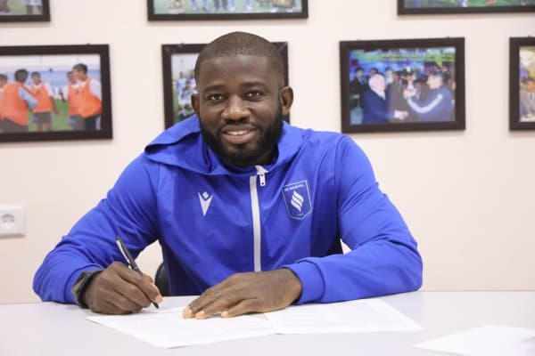 "Машъал" яна бир нигериялик футболчи билан шартнома имзолади