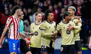 Ламин Ямал: Сен кимсан, тентак?