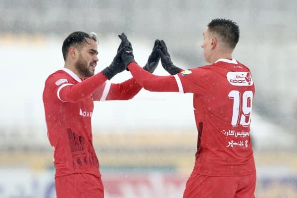 Легионерлар жумладан ўзбекистонлик футболчилар Эронга пул учун кетмоқдами?