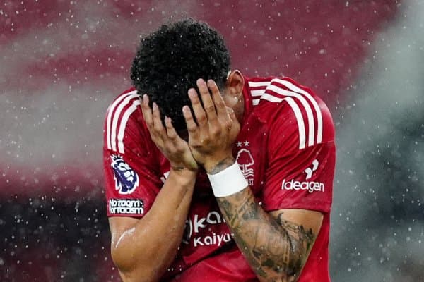 Англияда мураббий алиштириш бўйича рекорд ўрнатилди