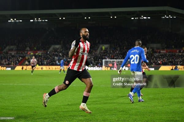 АПЛ тўпурари учун трансфер бозорида кураш авжида