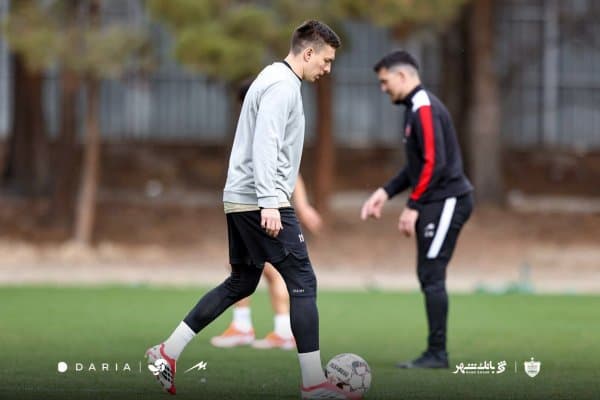 Эрон Про лигаси. "Персеполис"нинг "Гол Гохар"га қарши асосий таркиби эълон қилинди