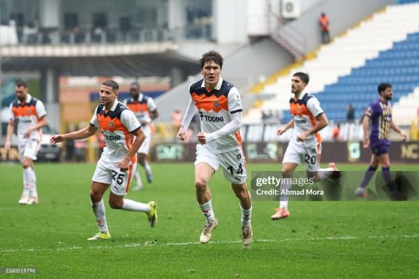 "Башакшеҳир" бугун қийин рақибга қарши майдонга тушади!