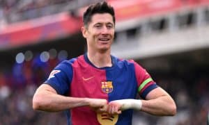 Левандовски бешта клубдан таклиф олди. Энди нима қилади?