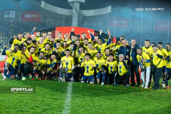 "Пахтакор" 12 нафар футболчини рўйхатдан ўтказди