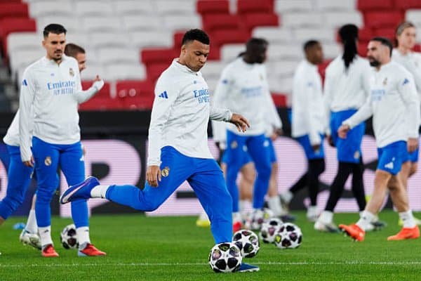 ЕЧЛ. "Бенфика" - "Реал Мадрид": Таркиблар эълон қилинди 