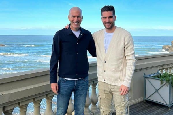 Зидан қуйи лига клубида асосий фигурага айланди