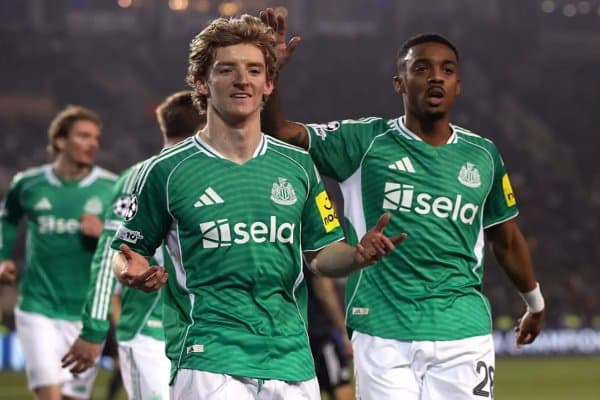 Суперҳужумчи бир ўйинда гол уриш бўйича учта рекорд ўрнатди