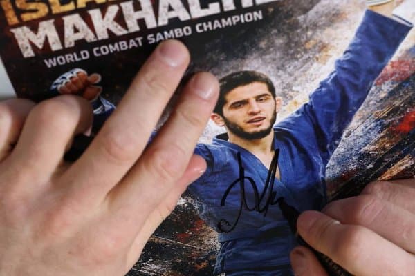 Ислом Махачев: "Дунёдаги энг яхши ММА жангчилари — самбочилар"