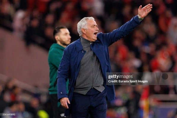Samir Nasri: "Mourin'yo bunday gapirishga haqli emas"