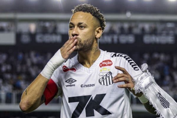 Неймар йил охиригача фаолиятини якунлаши мумкинлигини маълум қилди